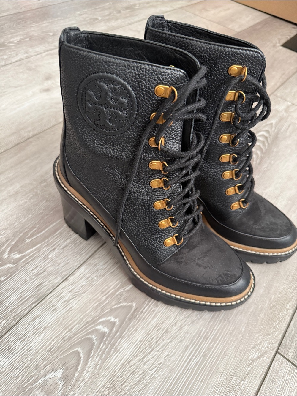 Tory Burch Black Leather Lace-Up Hiker Boots with Gold Hardware new w/o box 7.5